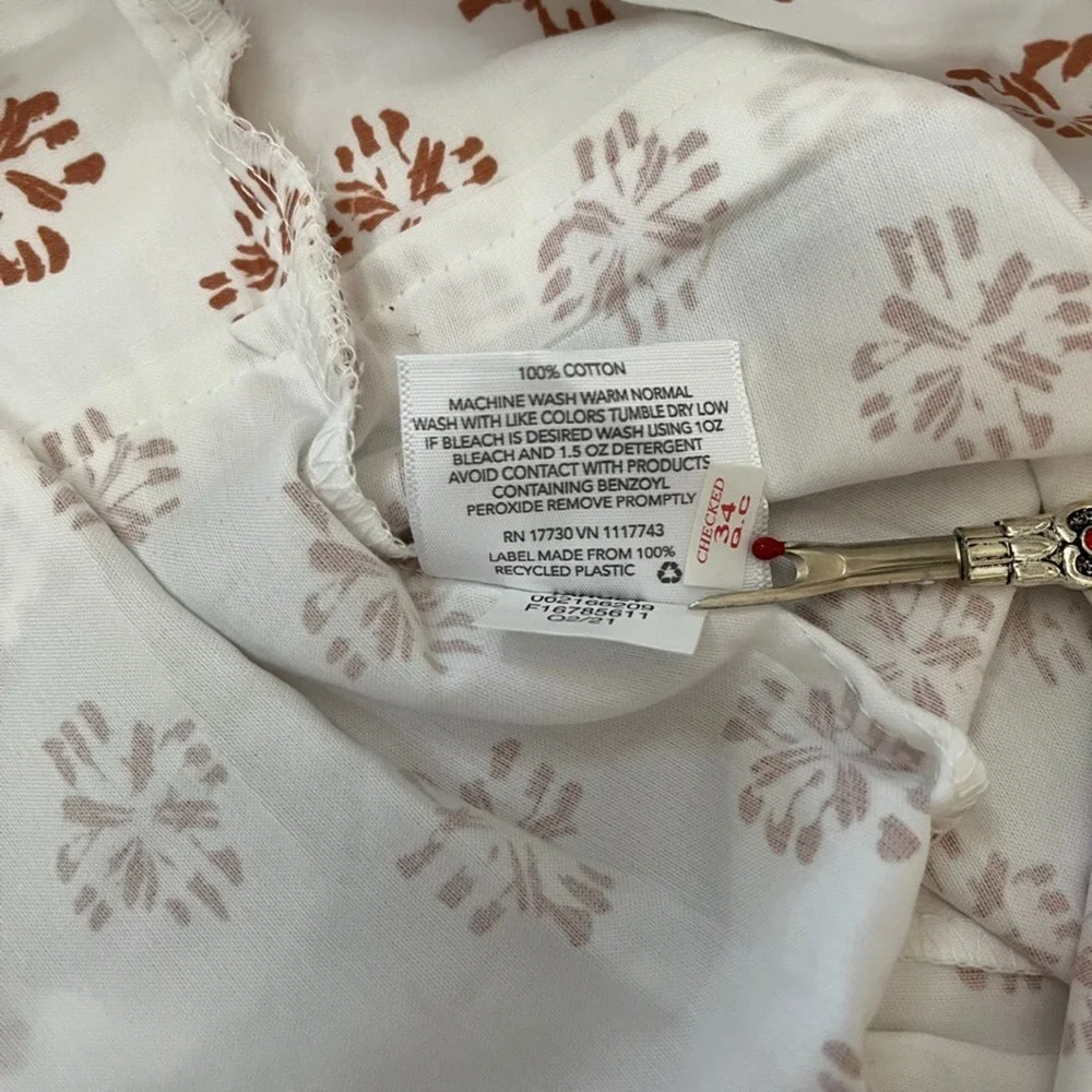 Threshold 100% Cotton Queen Pillowcases (2) Orange & White Geometric Floral